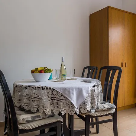 Claudia Guest house