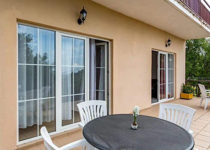 Guest house Claudia 3*